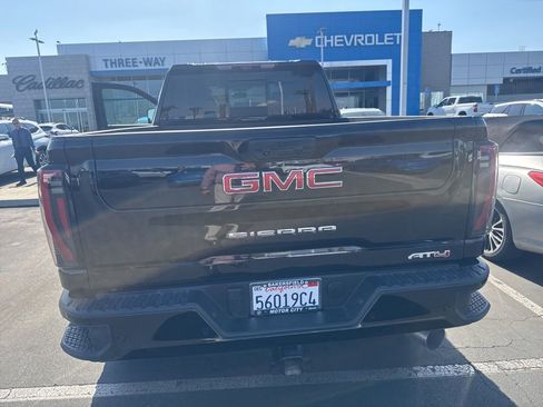 Certified 2025 GMC Sierra 2500 AT4 w/ AT4 Premium Plus Package AWD/4WD image 13