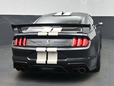 Used 2022 Ford Mustang Shelby GT500 w/ Carbon Fiber Track Pack RWD image 28