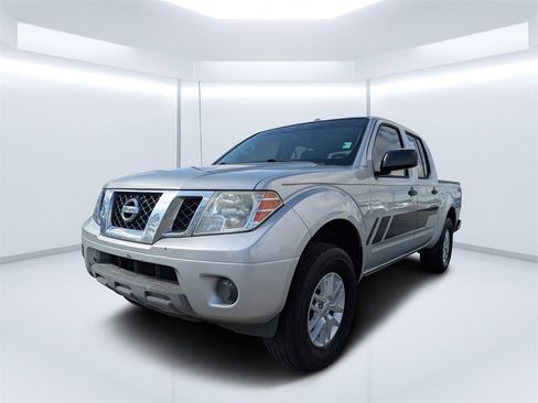 Used 2018 Nissan Frontier SV image 7