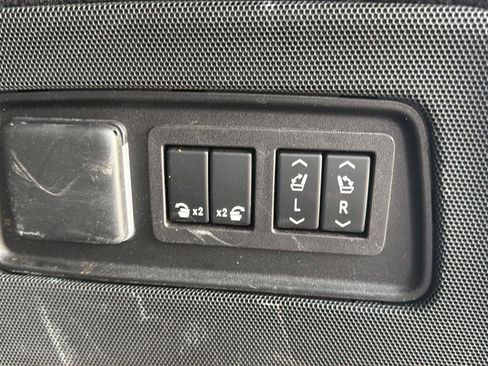 Used 2023 Cadillac Escalade Sport image 19