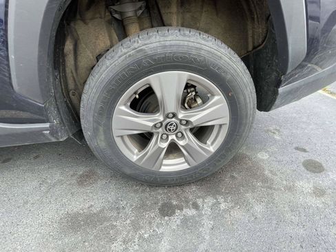 Used 2024 Toyota RAV4 XLE FWD image 26