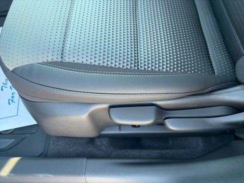 New 2026 Chevrolet Trax LT w/ Midnight Edition FWD image 18