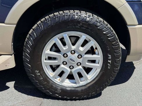 Used 2013 Ford Expedition XLT AWD/4WD image 28