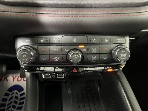 Used 2026 Dodge Durango GT AWD/4WD image 34