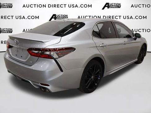 Used 2022 Toyota Camry SE image 41