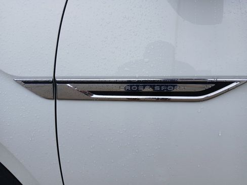 Used 2024 Volkswagen Atlas Cross Sport SE w/ Panoramic Sunroof Package FWD image 26