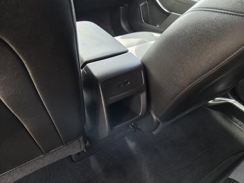 Used 2025 Chevrolet Trax LT FWD image 15