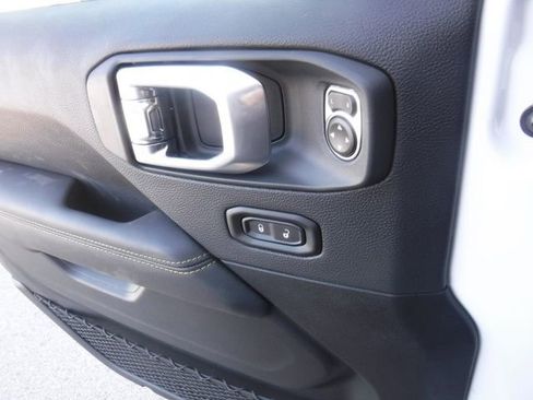 New 2026 Jeep Gladiator Mojave AWD/4WD image 13