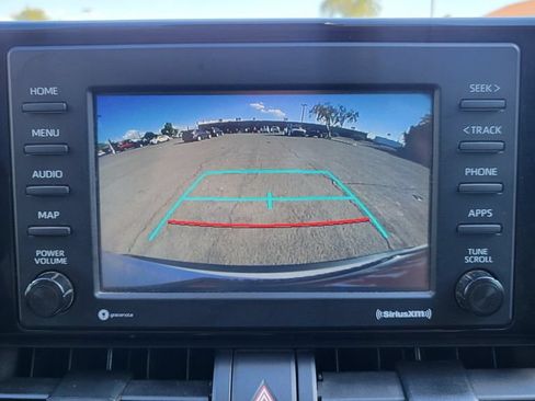 Used 2021 Toyota RAV4 XLE w/ Convenience Package FWD image 37