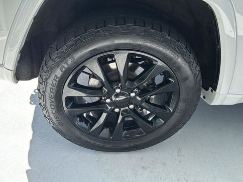 Used 2019 Jeep Grand Cherokee Altitude image 34