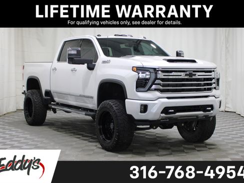 Used 2024 Chevrolet Silverado 2500 High Country w/ Technology Package AWD/4WD image 1
