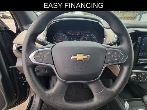 Used 2022 Chevrolet Traverse LS FWD image 20