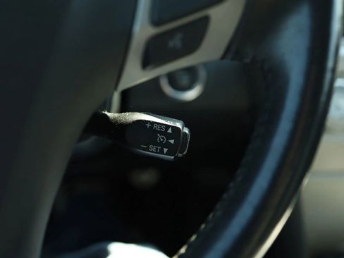 Used 2011 Toyota Camry SE w/ SE Extra-Value Pkg #1 image 19