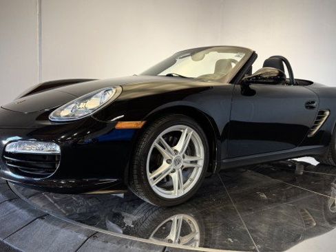 Used 2011 Porsche Boxster RWD image 17