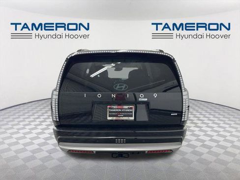 New 2026 Hyundai Ioniq 9 Limited image 4