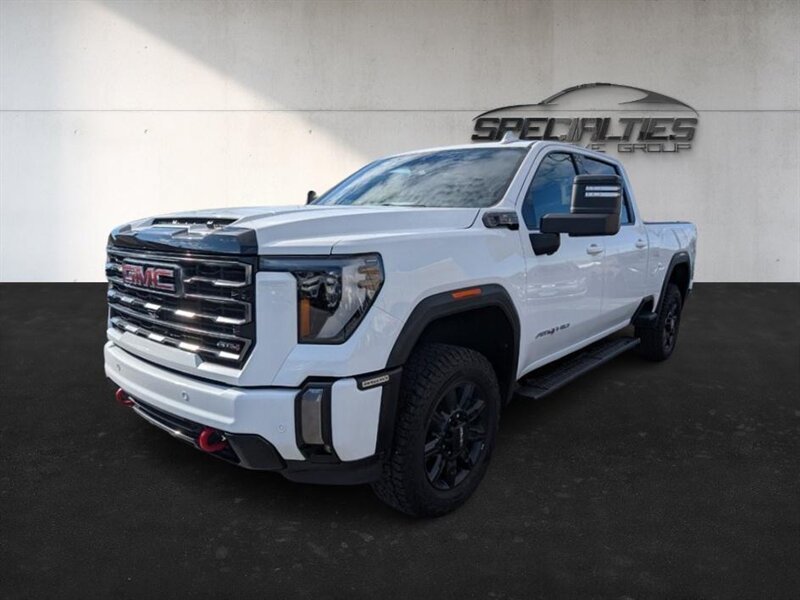 Used 2024 GMC Sierra 3500 AT4 AWD/4WD image 5