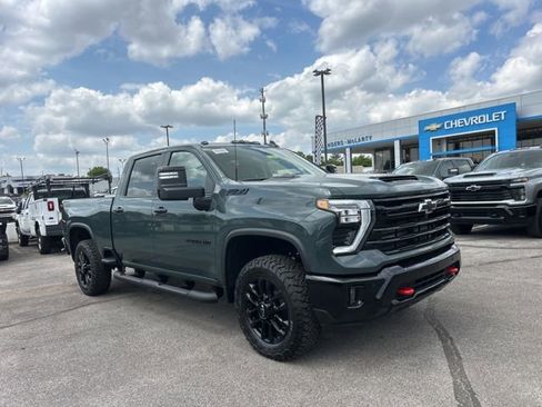New 2026 Chevrolet Silverado 2500 LT w/ Trail Boss Package AWD/4WD image 1