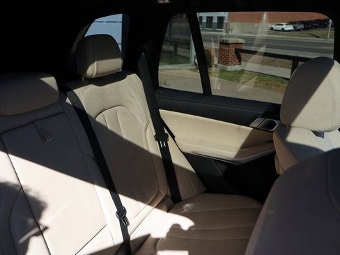 Used 2021 BMW X5 sDrive40i image 14