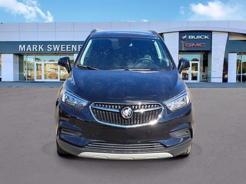 Used 2022 Buick Encore Preferred w/ Safety Package image 2