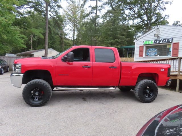 Used 2007 Chevrolet Silverado 2500 LT w/ Suspension Package, Off-Road AWD/4WD image 8