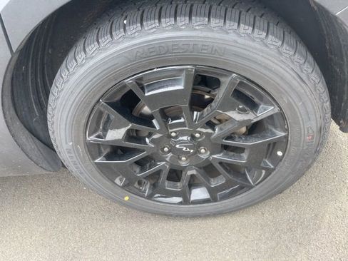 Used 2022 Kia Telluride SX w/ SX Prestige Package image 12