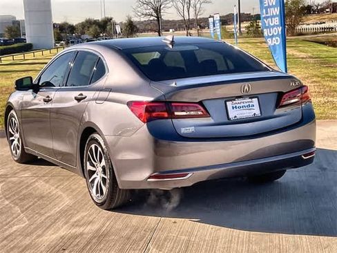 Used 2017 Acura TLX image 5