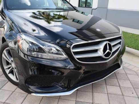 Used 2014 Mercedes-Benz E 250 BlueTEC Sedan image 8
