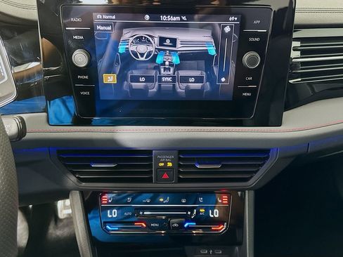 Used 2025 Volkswagen Jetta GLI Autobahn image 15