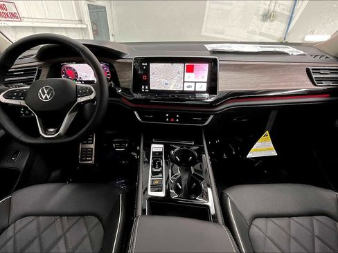 New 2026 Volkswagen Atlas SEL Premium R-Line image 7