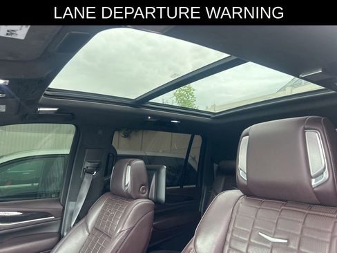 Used 2021 Cadillac Escalade ESV Sport Platinum AWD/4WD image 18