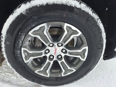 Used 2025 GMC Sierra 1500 SLT image 17