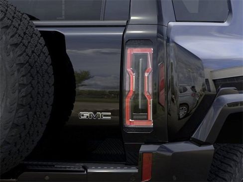 New 2025 GMC Hummer EV 2X image 11