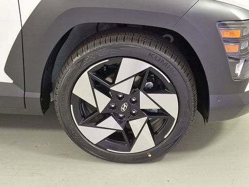 New 2026 Hyundai Kona Limited FWD image 7