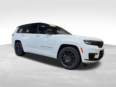 New 2025 Jeep Grand Cherokee L Summit w/ Advanced Protech Group IV