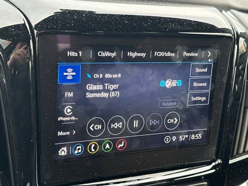 Certified 2023 Chevrolet Traverse RS image 25