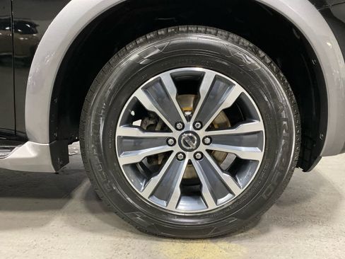 Used 2020 Nissan Armada SL w/ Premium Package image 35