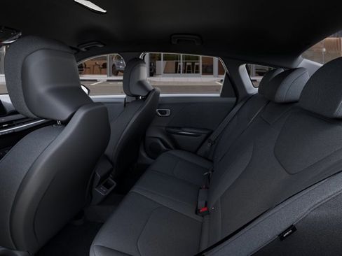 New 2026 Kia K4 LXS image 21