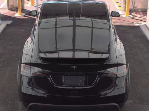 Used 2023 Tesla Model X image 5