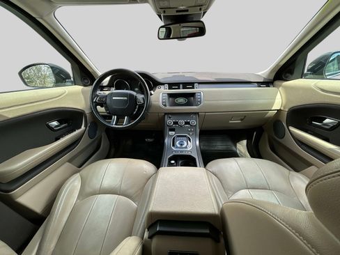 Used 2019 Land Rover Range Rover Evoque SE AWD/4WD image 18