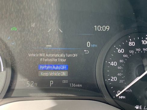 New 2026 Toyota Sienna XLE FWD image 32