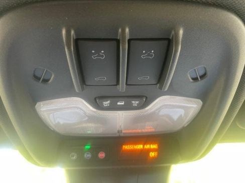 New 2025 GMC Canyon Elevation w/ Convenience Package image 25