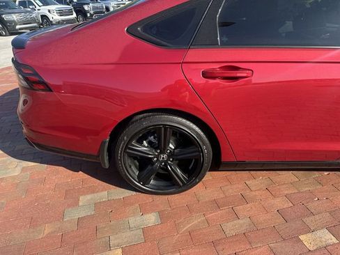 Used 2024 Honda Accord Sport image 15
