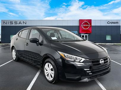 New 2025 Nissan Versa S w/ Trunk Package