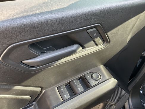 Used 2025 Chevrolet Colorado W/T w/ WT Custom Package image 14