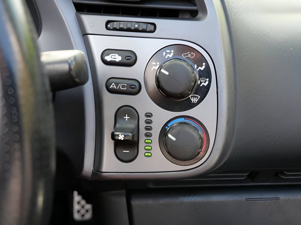 Used 2003 Honda S2000 image 26