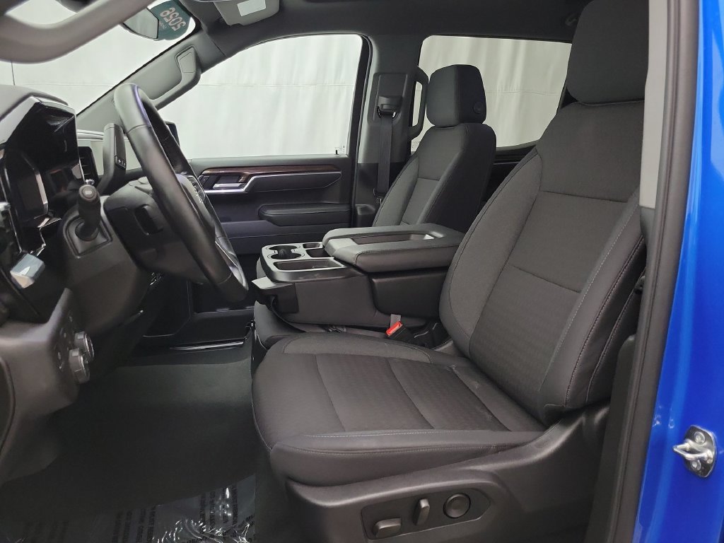 Certified 2026 Chevrolet Silverado 1500 RST AWD/4WD image 9