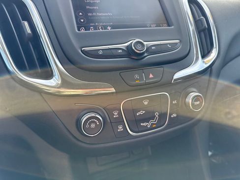 Used 2022 Chevrolet Equinox LT image 42