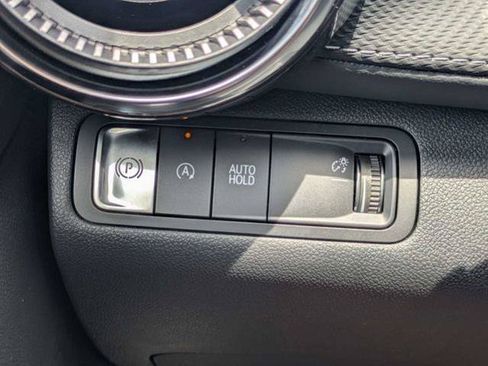 New 2026 Chevrolet Equinox LT w/ Convenience Package II FWD image 28