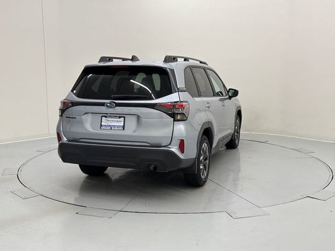 Used 2026 Subaru Forester Premium AWD/4WD image 6