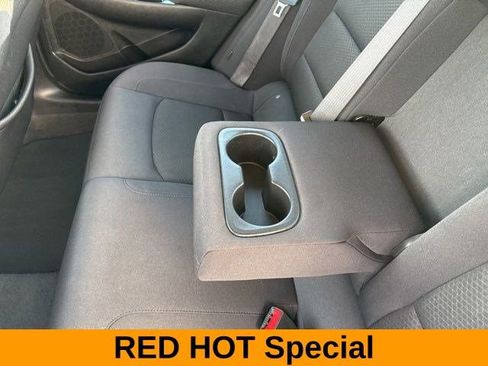 Used 2024 Chevrolet Malibu LT FWD image 34